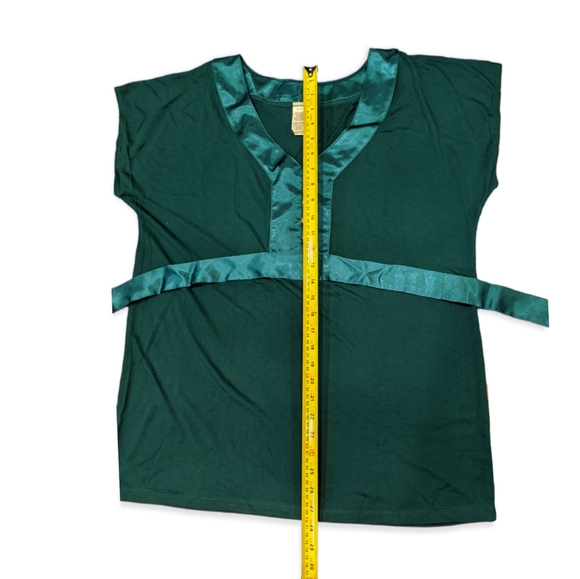 3/$15 NWOT Teal Jewel-tone Satin Tie Drapey Tunic with Jewel Buttons 1X - Picture 4 of 7